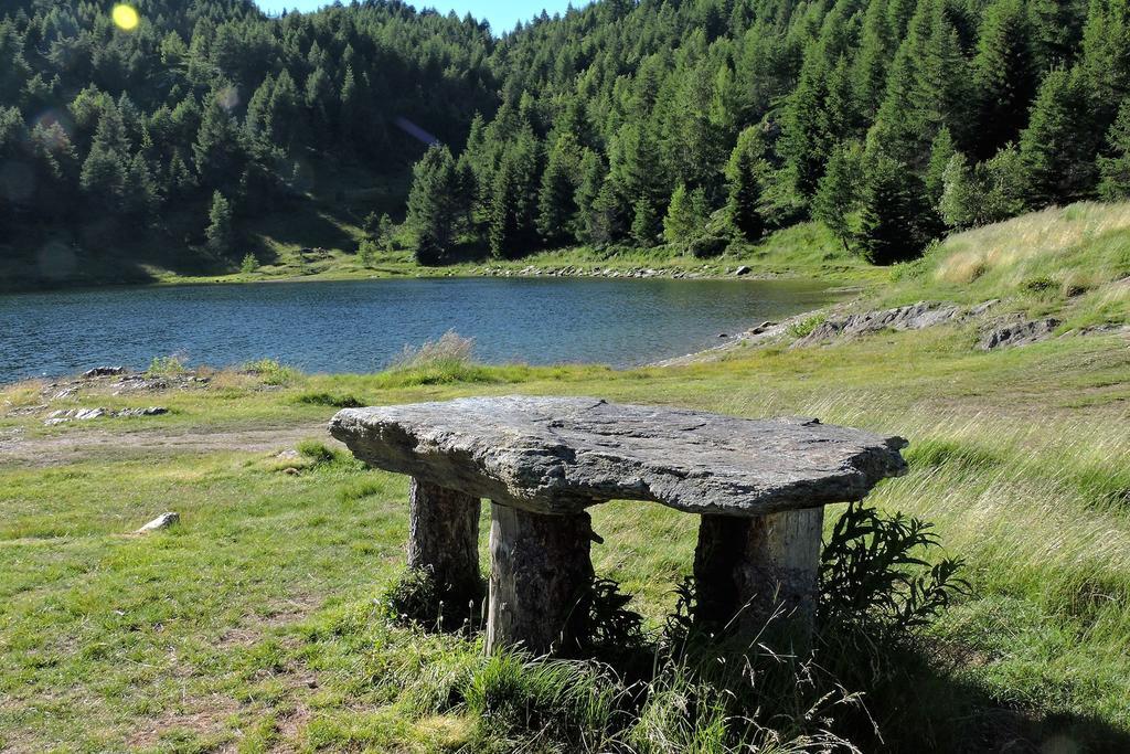 Rifugio Al Lago Del Mortirolo In Inverno Raggiungibile Solo A Piedi Monno Exteriér fotografie