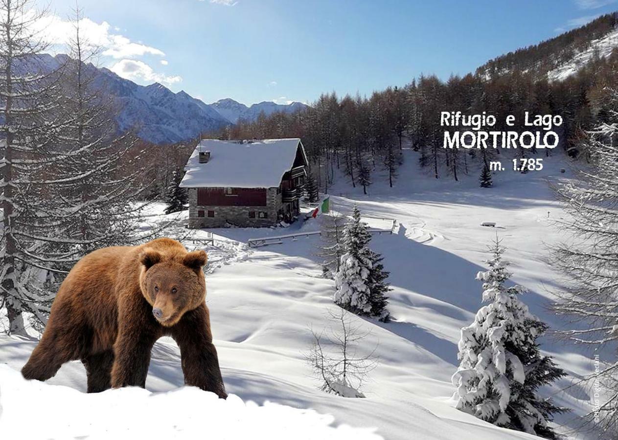 Rifugio Al Lago Del Mortirolo In Inverno Raggiungibile Solo A Piedi Monno Exteriér fotografie